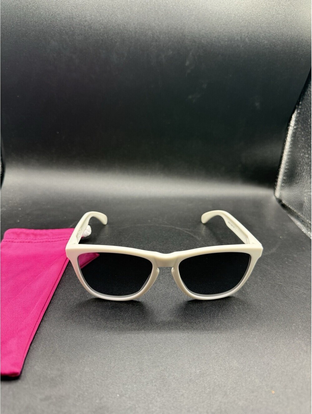 Oakley Frogskins Matte Cloud/Black Iridium Polarized Lenses OO9013-13